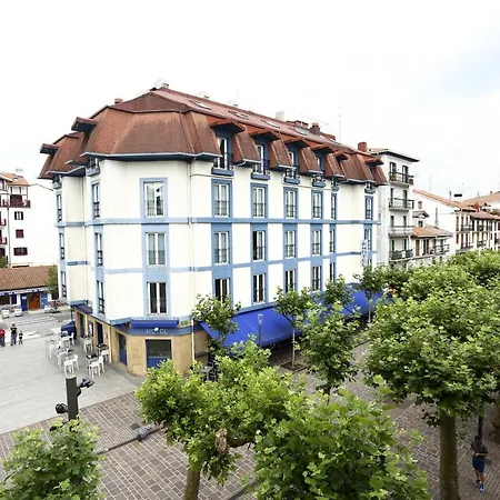 Manuel By Smiling * Hondarribia